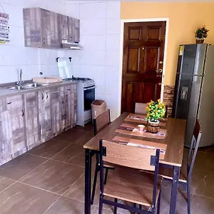 Centrally Located, Private, 1 Bedroom Apartment. Appartement