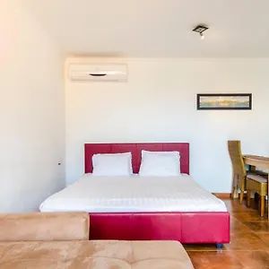 With Beautiful Sea View Apartamento